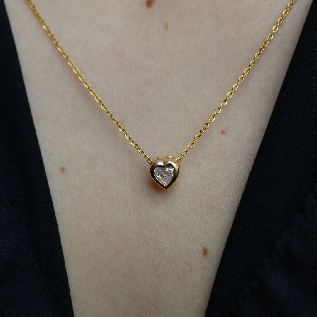 BELLA - COLLAR CORAZON ZIRCONIA CHAPA DE ORO