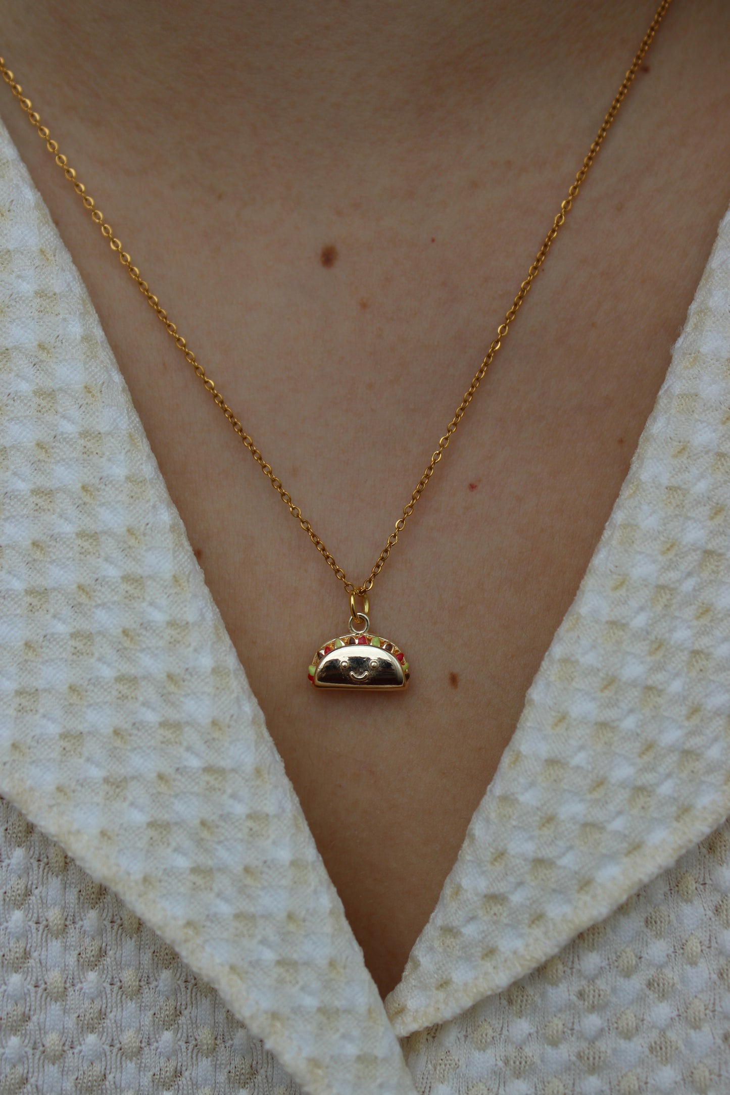 JOSEFINA - COLLAR TACO CHAPA DE OR