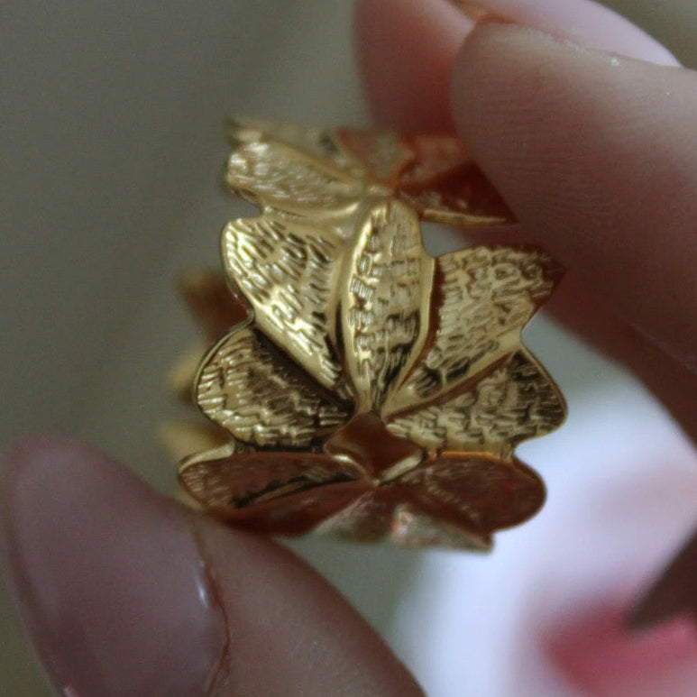 ESTELA - ANILLO GRUESO HOJAS AJUSTABLE ACERO INOXIDABLE