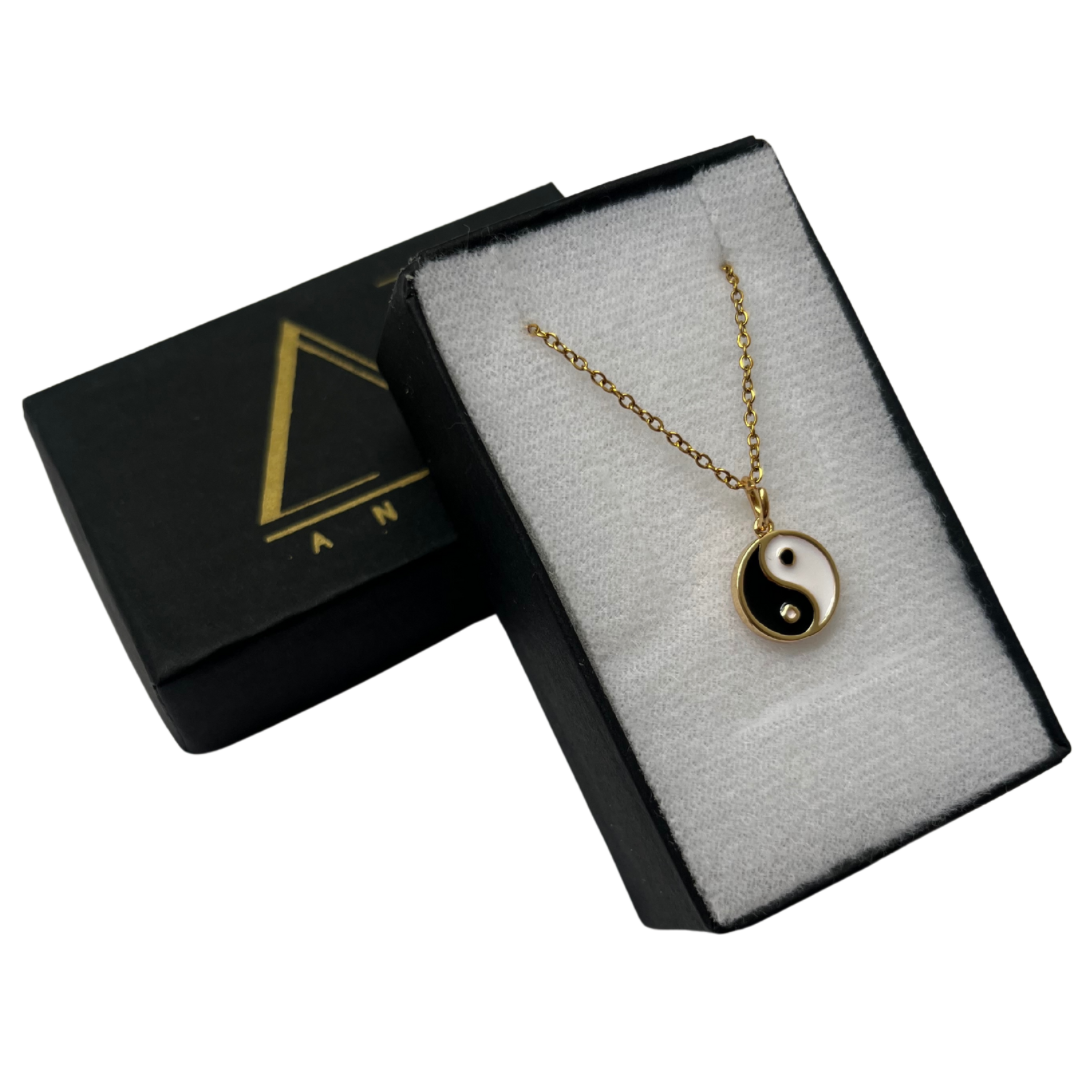 MIRSHA - Collar Yin y Yang Chapa de Oro