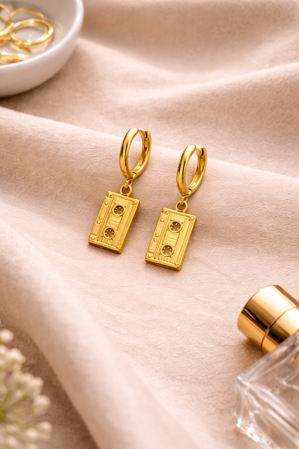 - SET ARETES Y COLLAR CASETTE