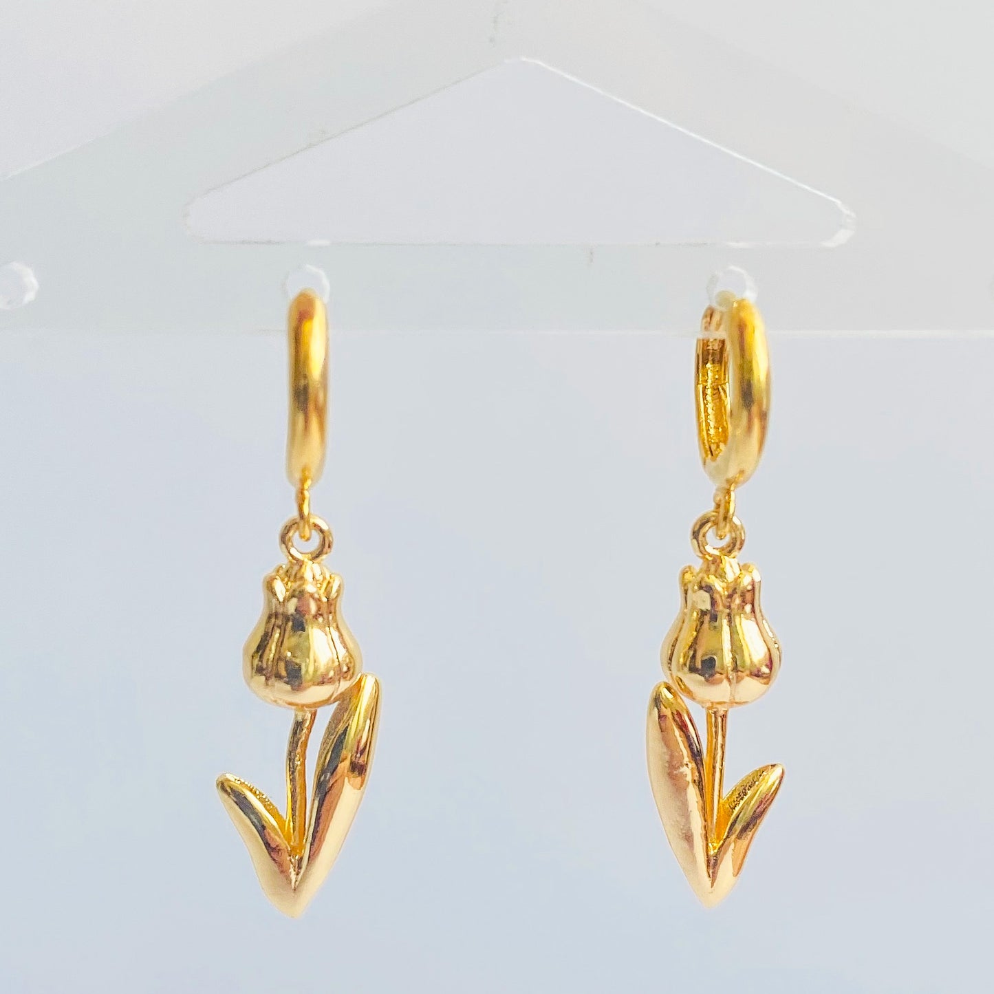 MARCELA - ARETES TULIPAN CHAPA DE ORO