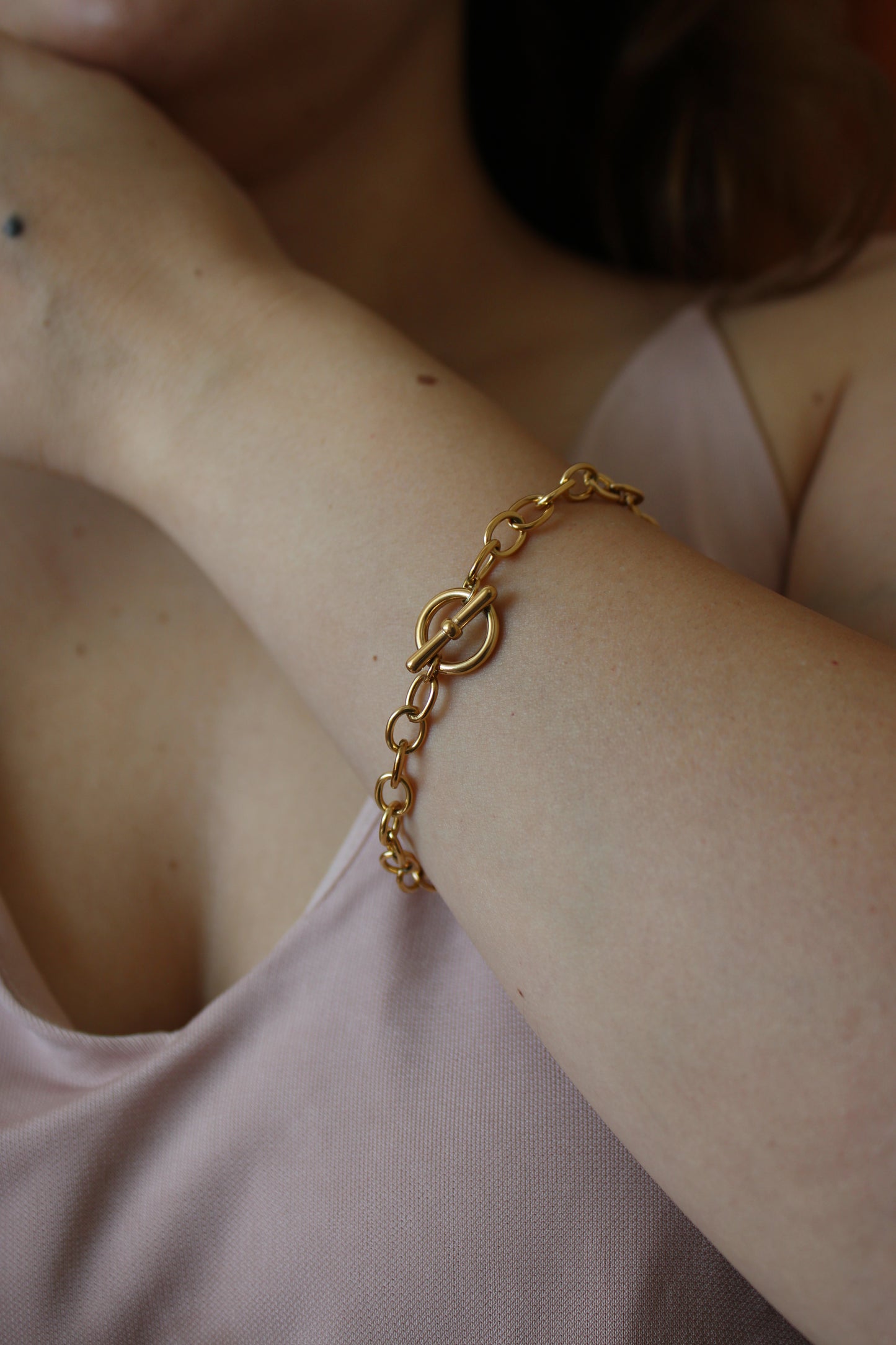 SUHAILY - PULSERA GRUESA CON BROCHE PLATEADO ACERO INOXIDABLE