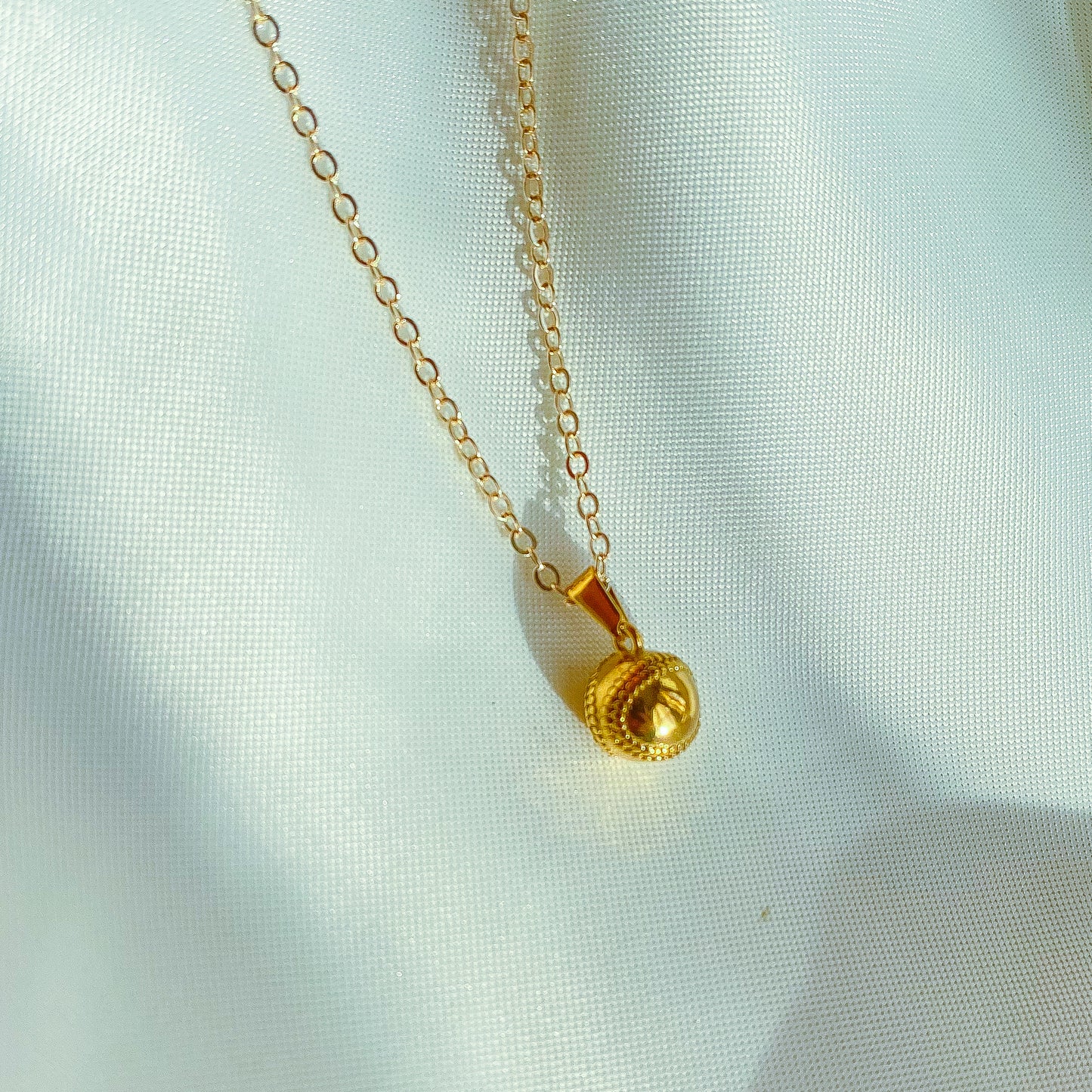 SABINA - COLLAR PELOTA BEISBOL ACERO INOXIDABLE