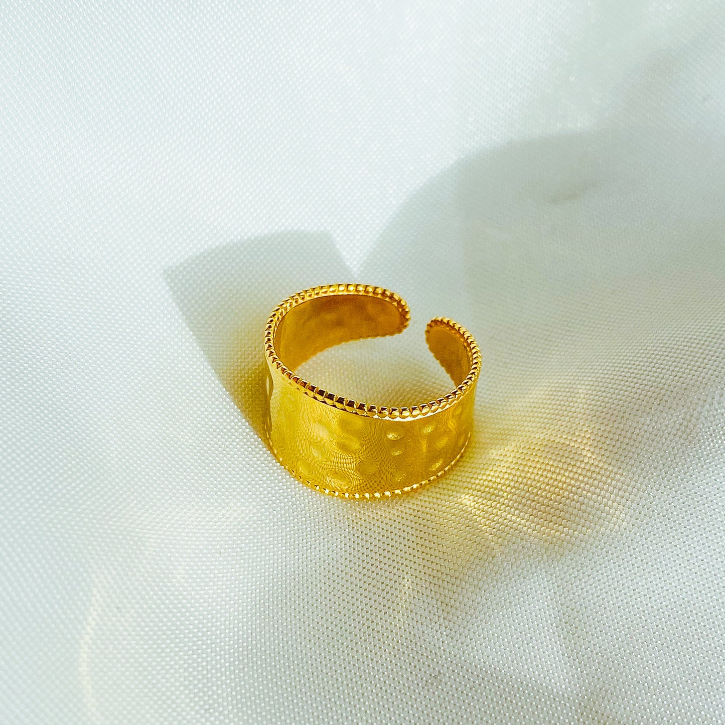 ZORAIDA - ANILLO BISEL GRABADO AJUSTABLE ACERO INOXIDABLE