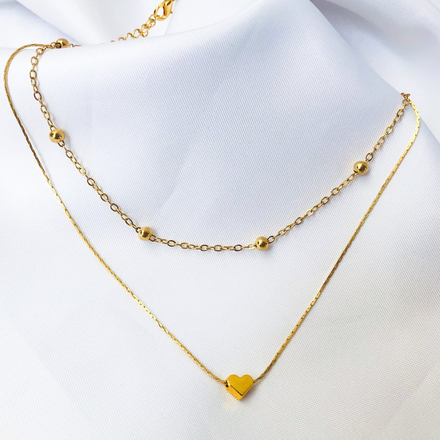 VANESSA - Choker Bolitas y Corazón Chapa de Oro 18k