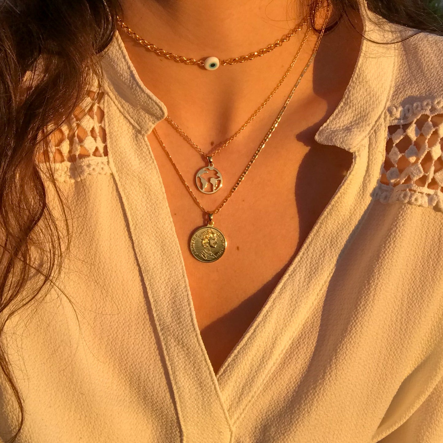 CRISTINA - Collar Planeta Tierra Chapa de Oro 18k