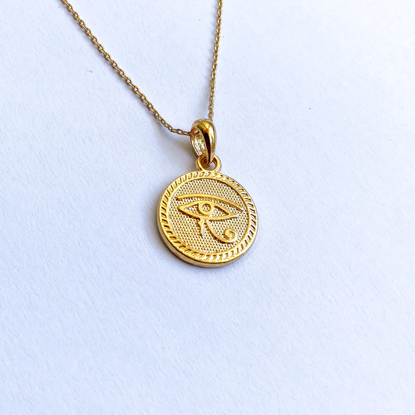 PILAR - EGYPTIAN EYE HORUS NECKLACE GOLD PLATE