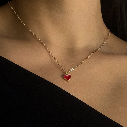 BARBARA - Collar Corazón Rojo Chapa de Oro