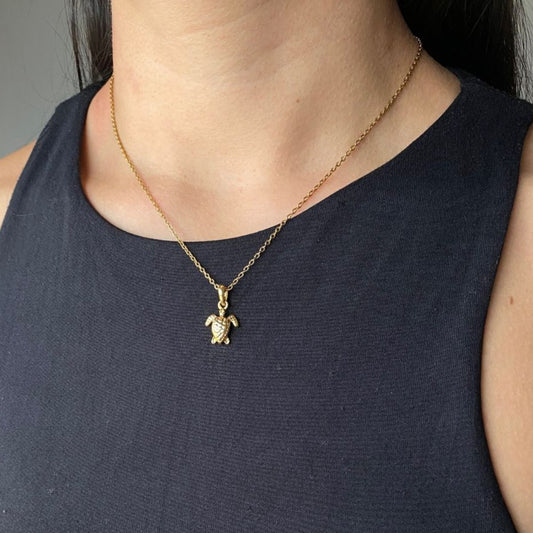 LOLA - 18k Gold Plated Mini Turtle Necklace