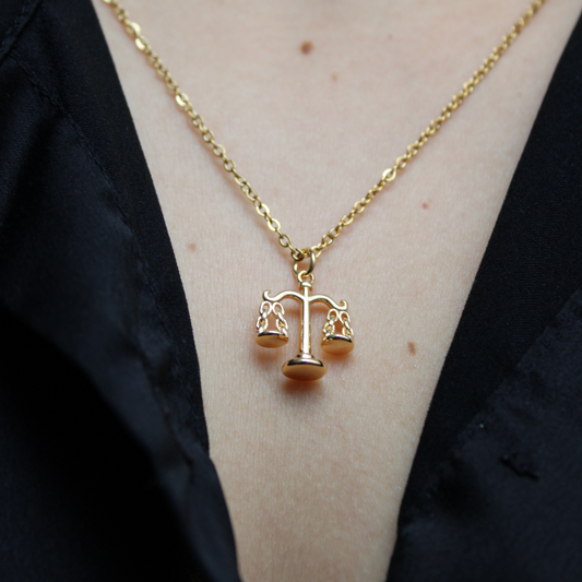 ILIAN - Tulip Flower Necklace 18k gold sheet