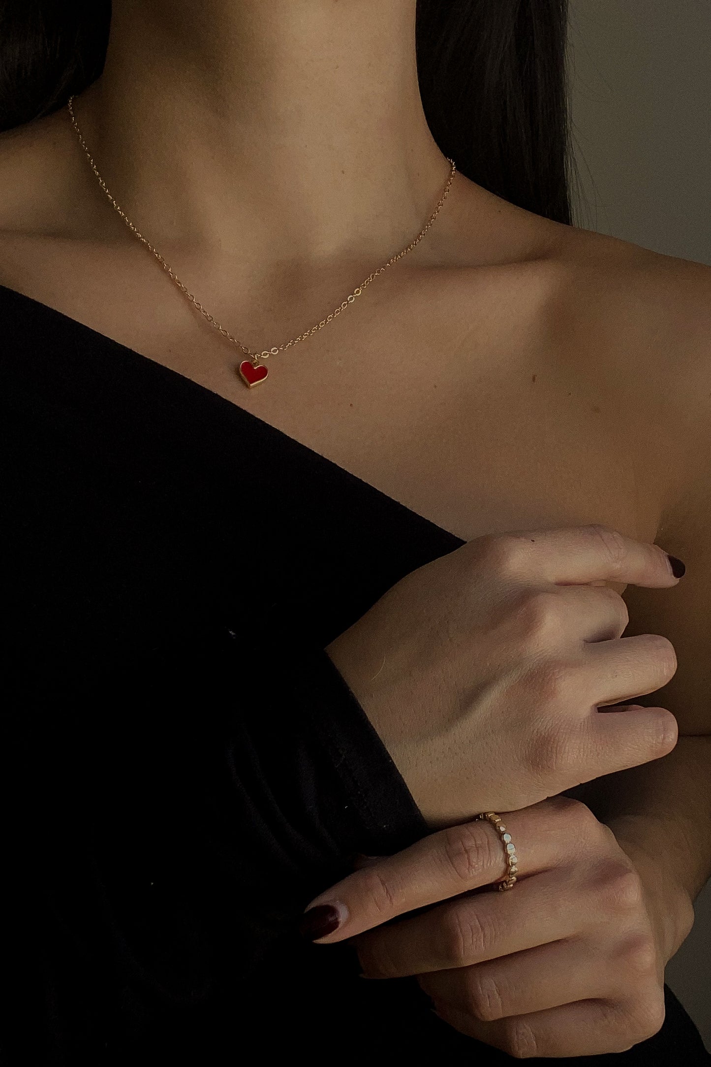 BARBARA - Collar Corazón Rojo Chapa de Oro