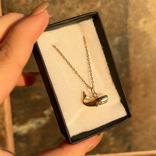 JULIA - COLLAR BALLENA CHAPA DE ORO