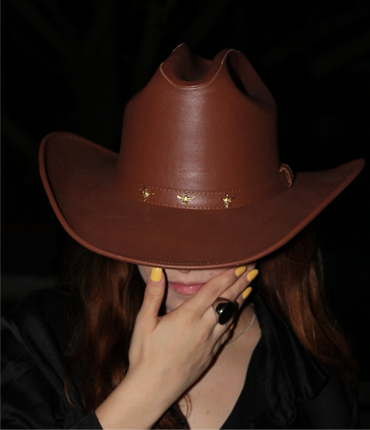 COAHUILA- Sombrero vaquero con toros joyería piel vegana cowgirl