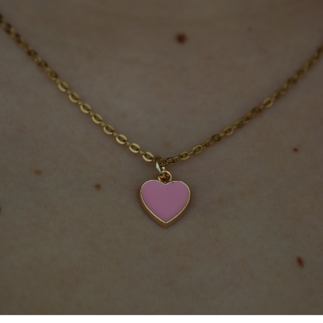 BARBARA - Collar Corazón Rojo Chapa de Oro