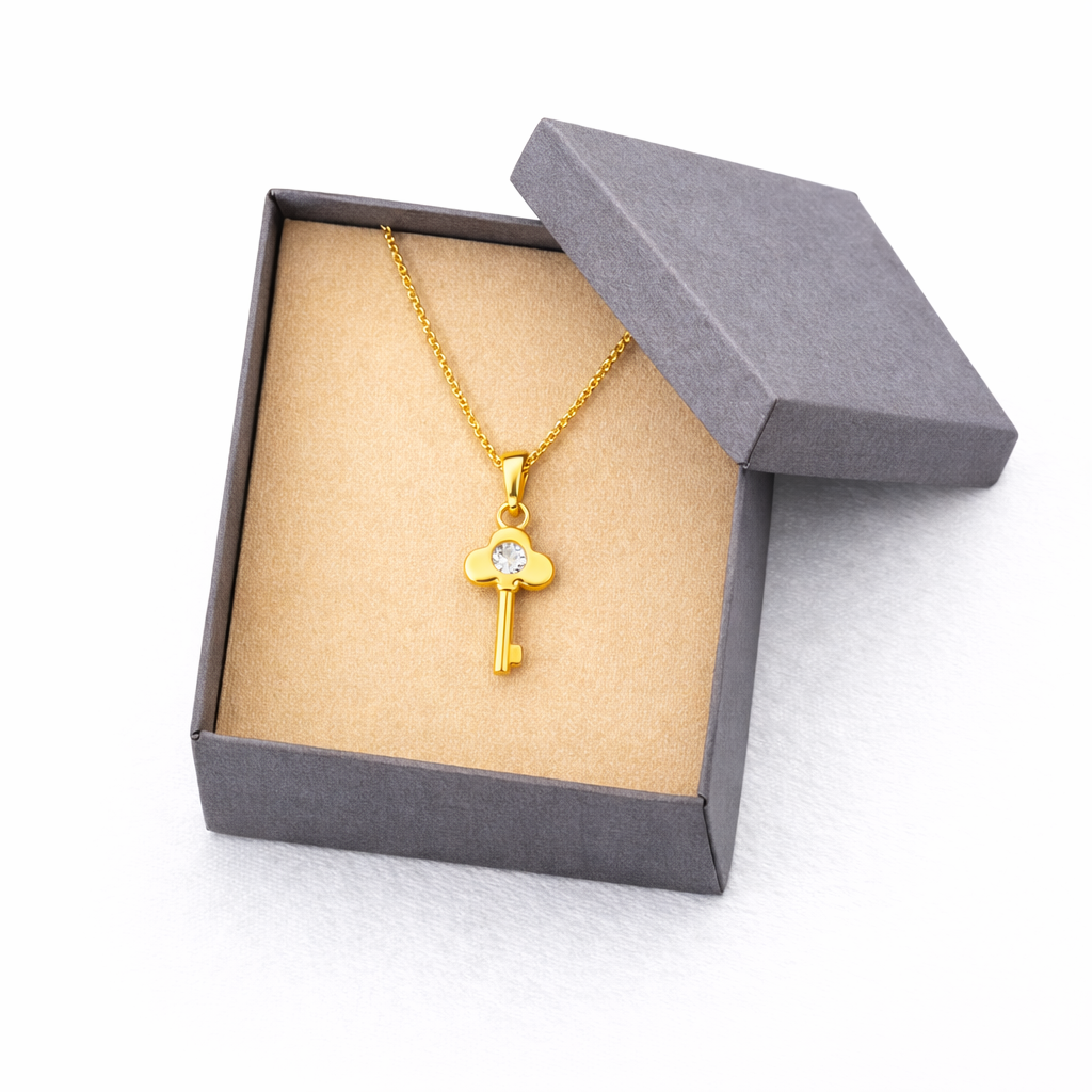 MADI -  COLLAR LLAVE CHAPA DE ORO