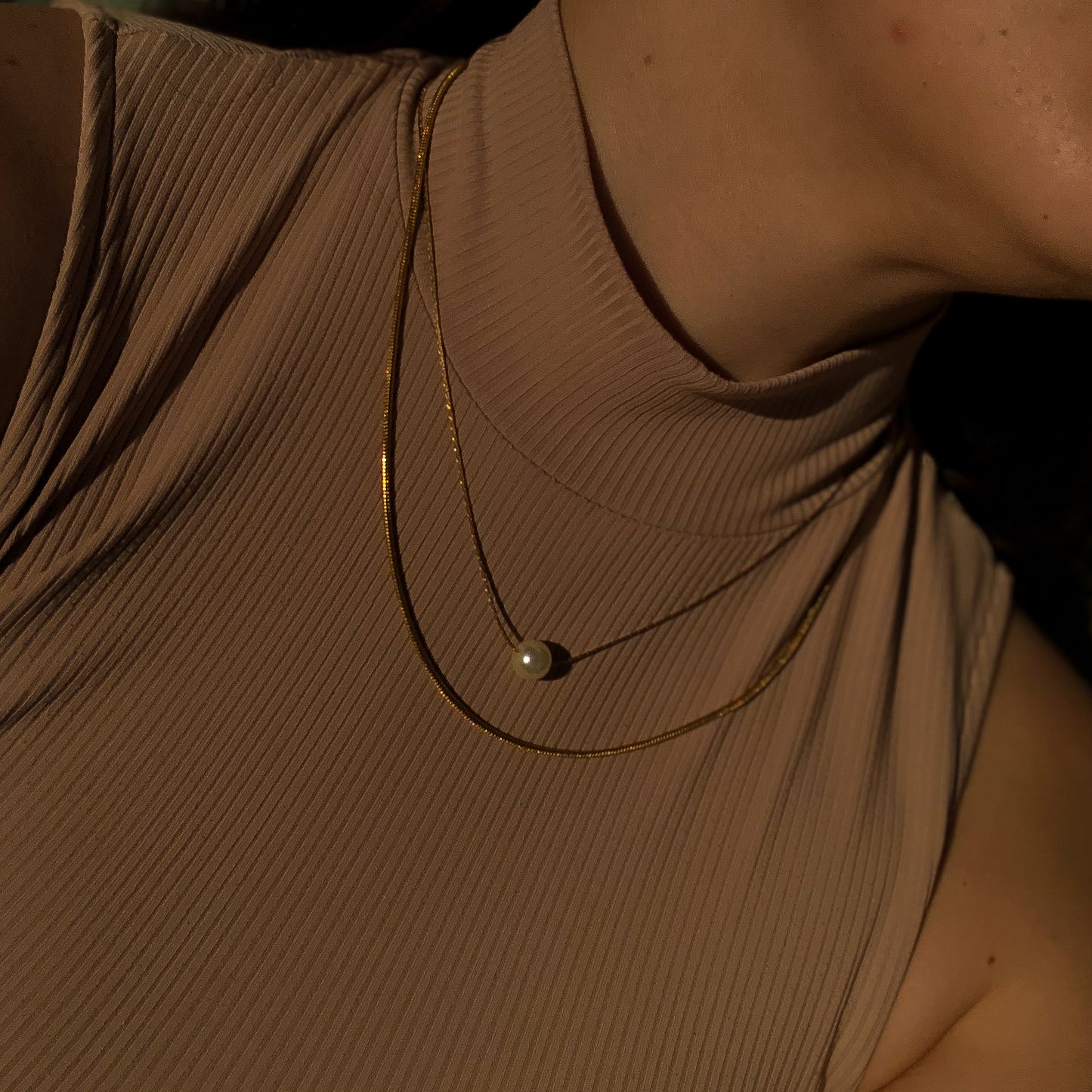 MARIANA - Collar Perla Chapa de Oro