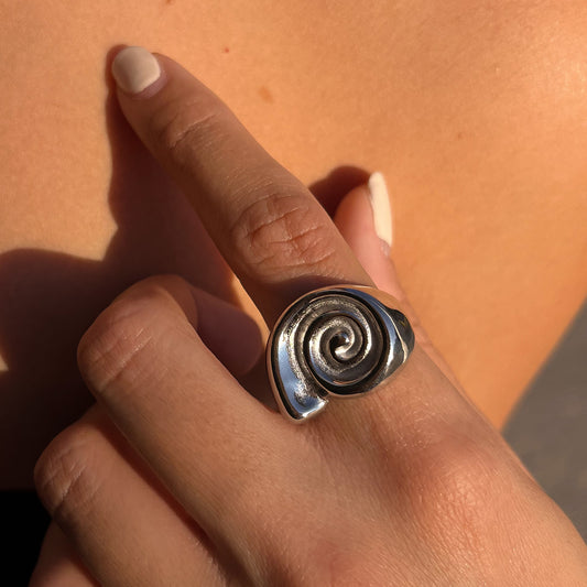 MARTINA - ANILLO AJUSTABLE CARACOL ACERO INOXIDABLE