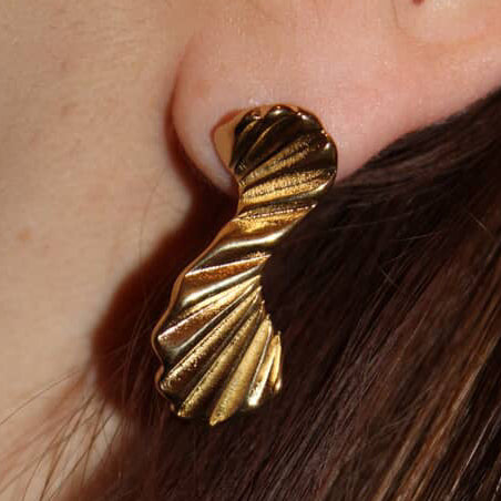 DOMINIQUE - Aretes Largos en Forma de S Acero Inoxidable