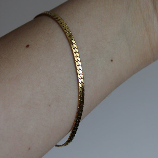 - PULSERA PLIZADA DELGADA ACERO INOXIDABLE