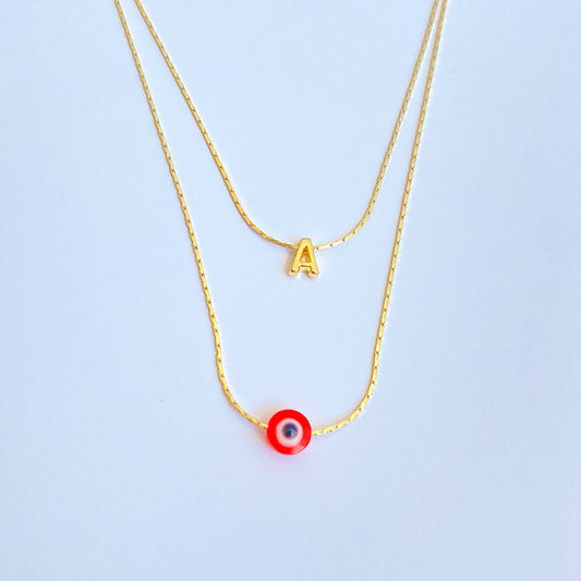 MAYCE - COLLAR INICIAL Y OJO ROJO CHAPA DE ORO