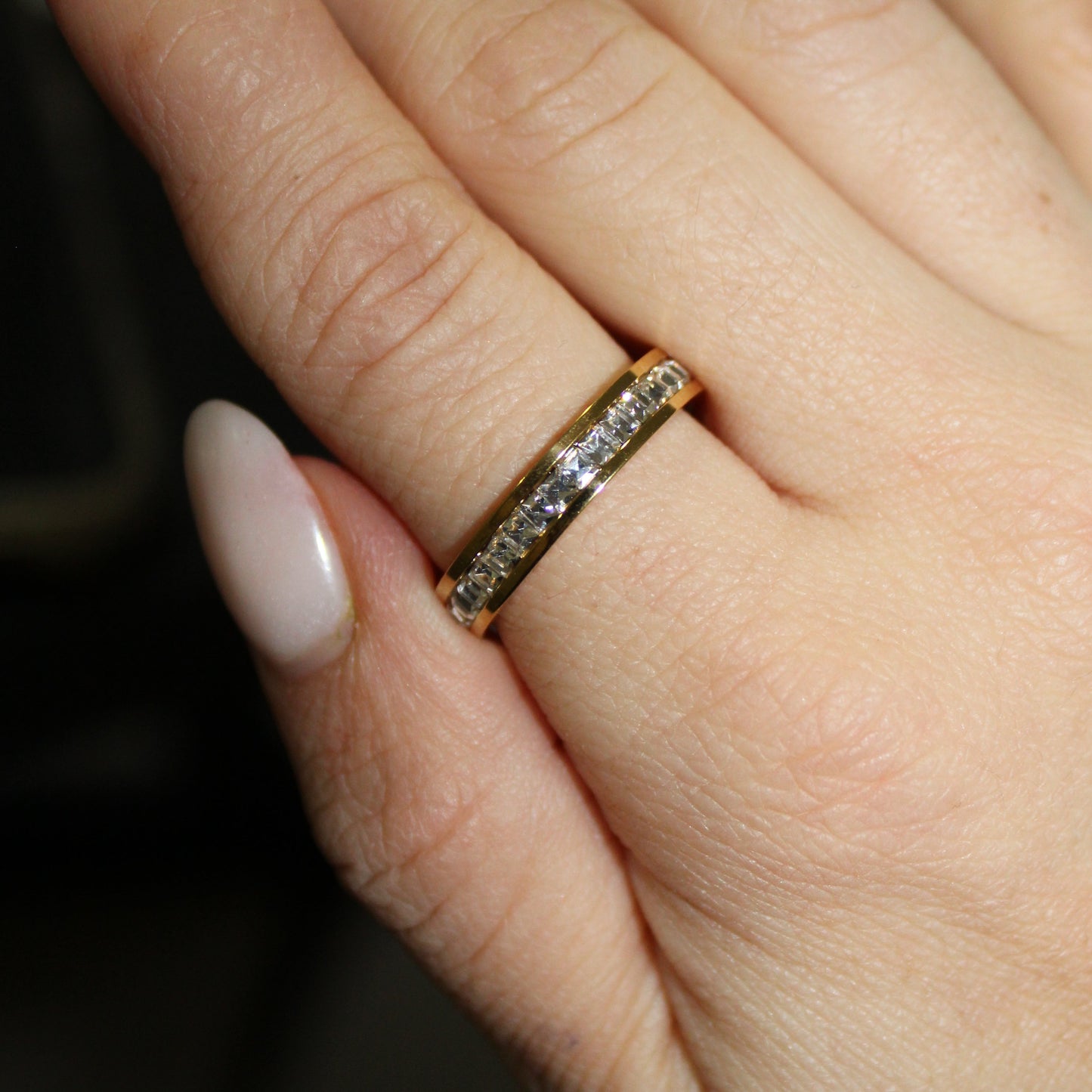 LESLIE - ANILLO CON ZIRCONIAS ACERO INOXIDABLE