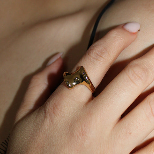 ADELIZ - ANILLO DELGADO IRREGULAR ACERO INOXIDABLE