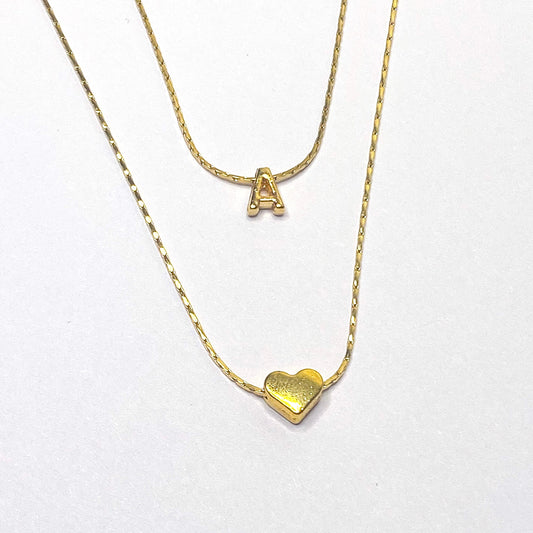 ALINA - COLLAR DOBLE INICIAL Y CORAZON CHAPA DE ORO