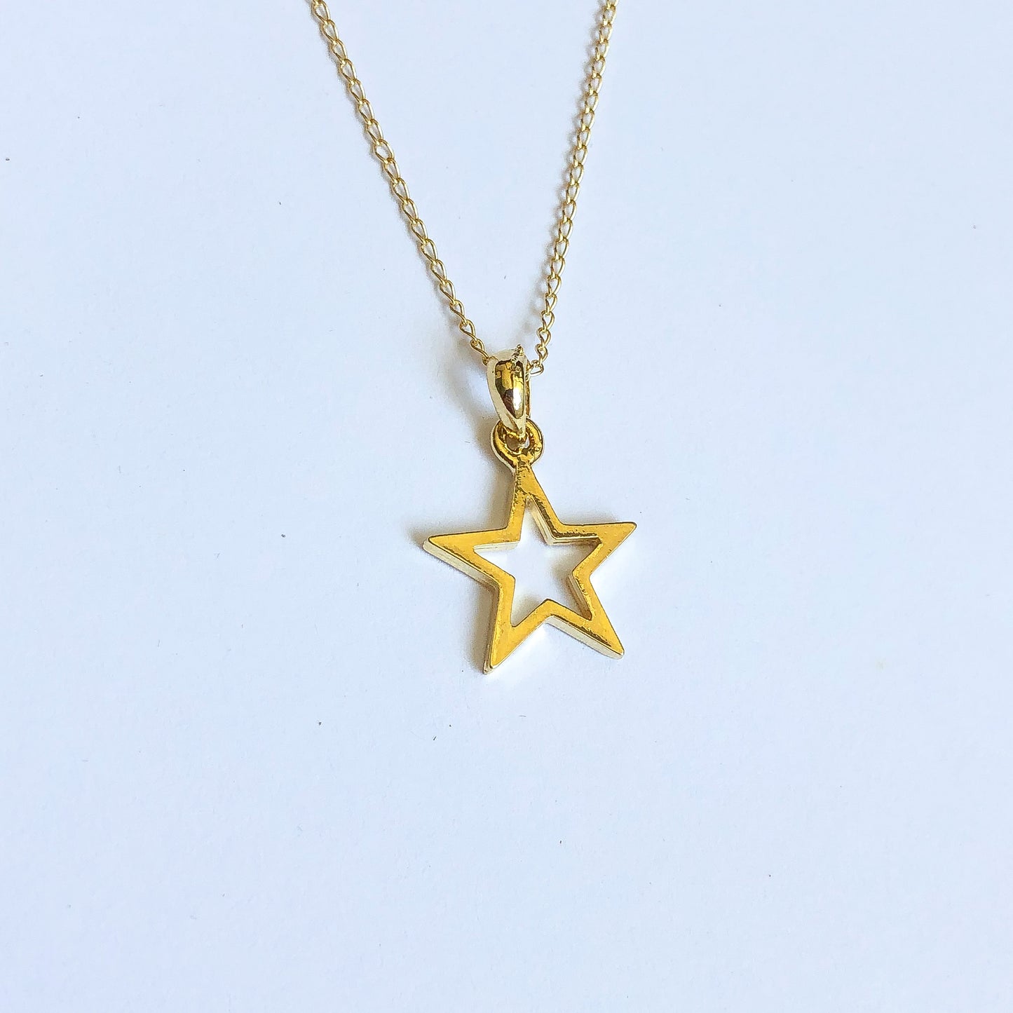 MIA - Collar Estrella Chapa de Oro